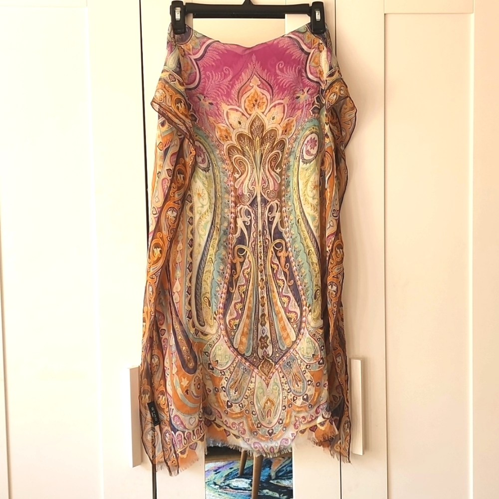 Etro beautifully designed scarf